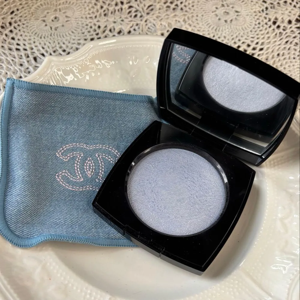 限定品♡CHANEL シャネルイルミネイティング フェイスパウダー、ココデニム