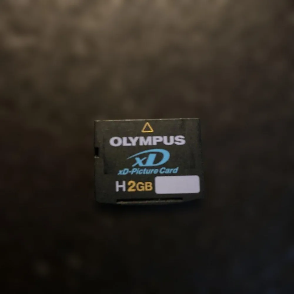 OLYMPUS xDピクチャーカード 2GB 本体