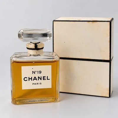 CHANEL N°19 パルファム 7.5ml 香水