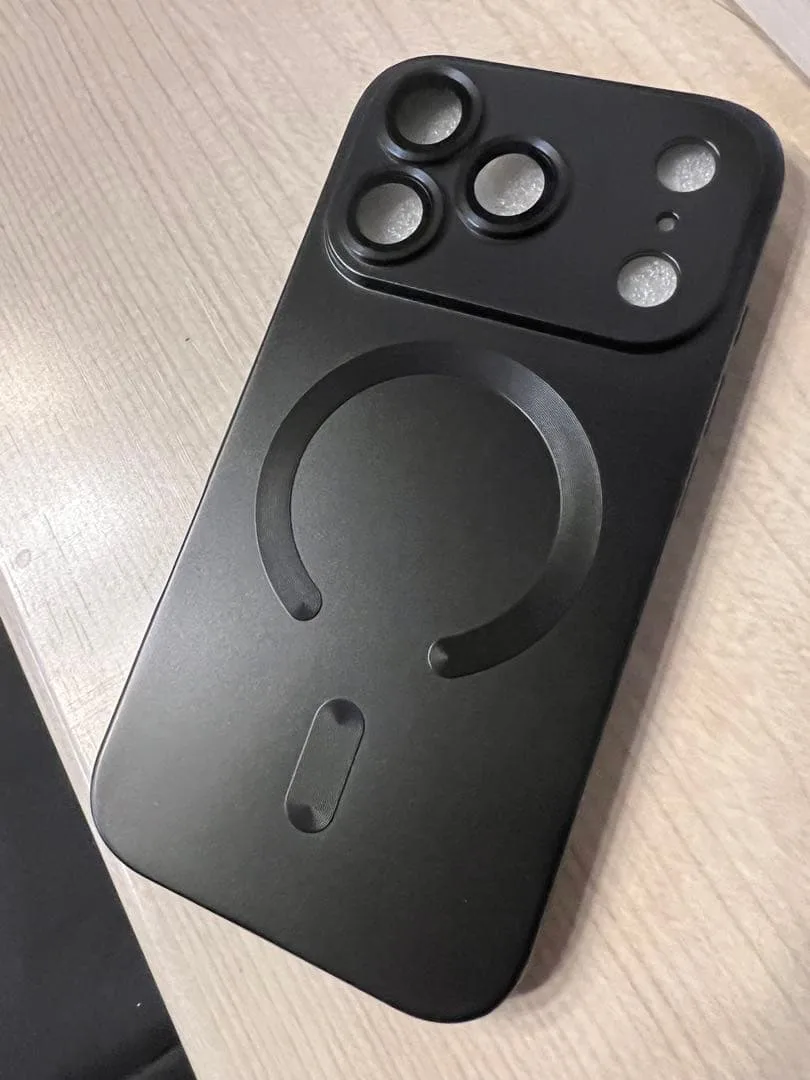 漆黒! iPhone17pro 18pro用ケース フルブラック MagSafe