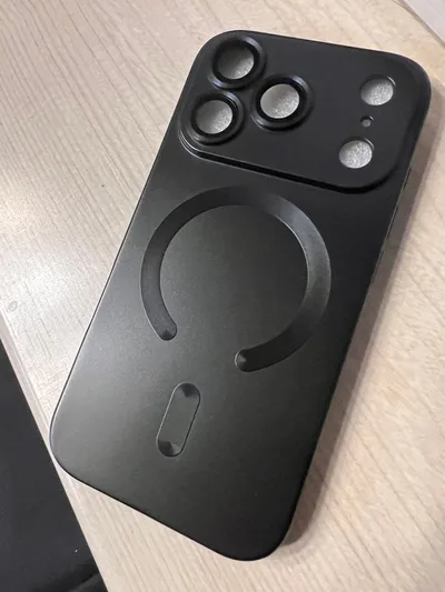漆黒! iPhone17pro 18pro用ケース フルブラック MagSafe