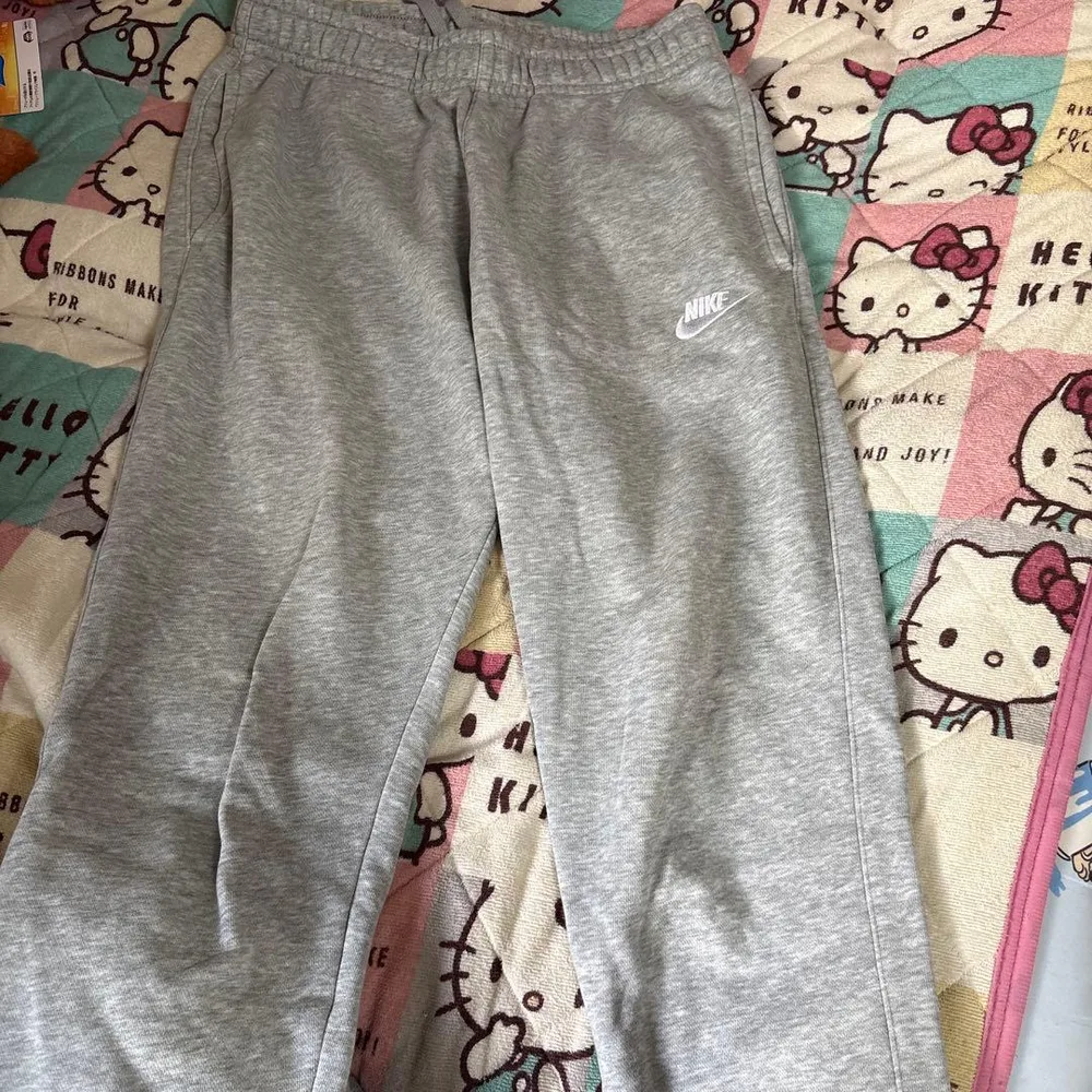 NIKE スウェットパンツ グレー