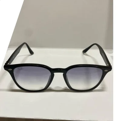 Ray-Ban RB4258-F サングラス ブラック