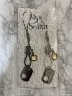 Mr. & Mrs. Smith ストラップ キーホルダー カップル 2個セット