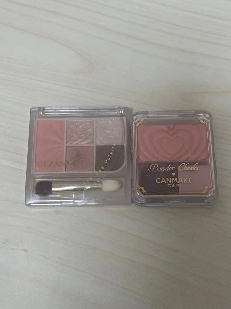 CANMAKE チーク、セザンヌフェイスアイパレット