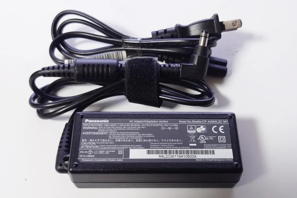 ★美品 Panasonic レッツノート ACアダプター CF-AA64L2C