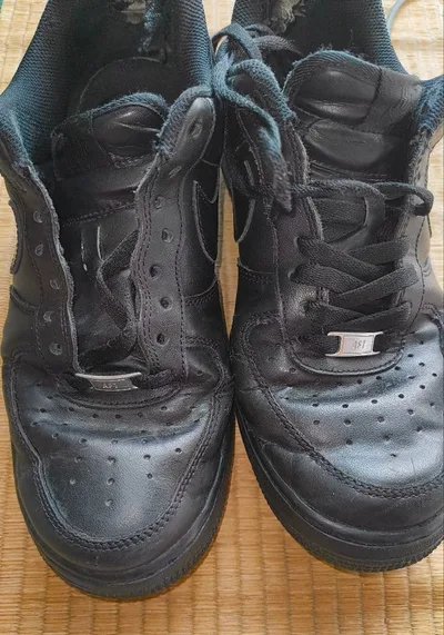 NIKE AIR FORCE 1 ブラック スニーカー