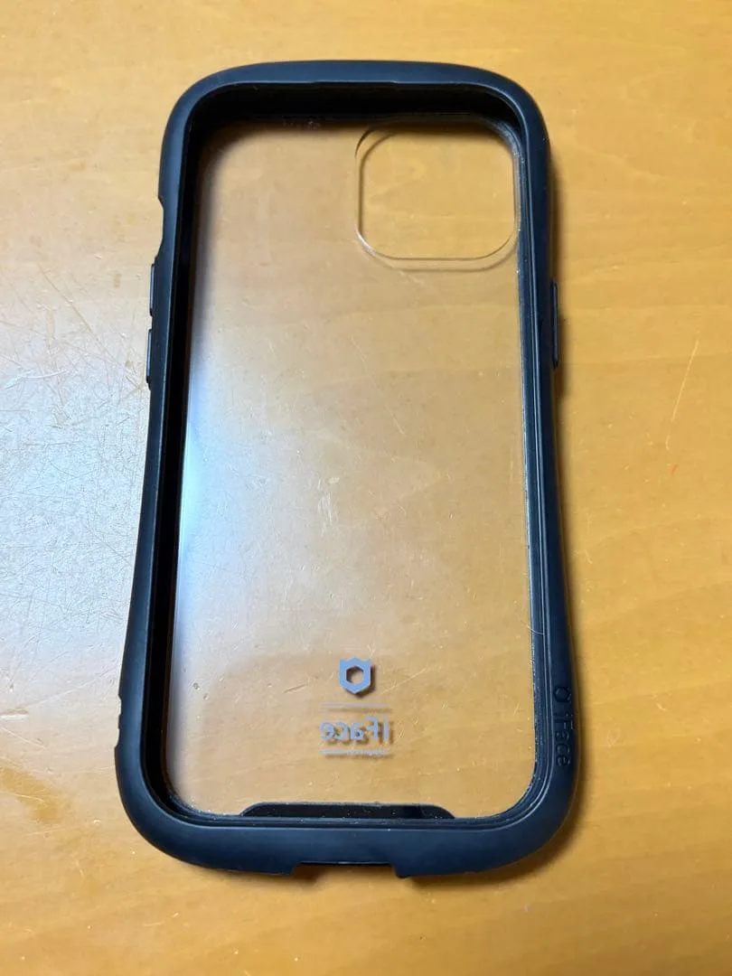 iFace Reflection iPhone15用ケース ブラック 美品