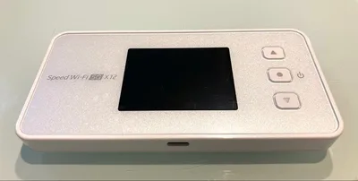 Speed Wi-Fi 5G X12 本体