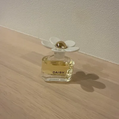 MARC JACOBS DAISY 香水 ミニボトル