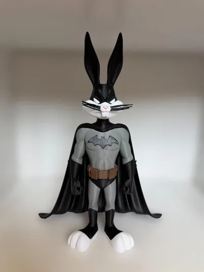 ウサギ風 × ダークヒーロー コラボフィギュア