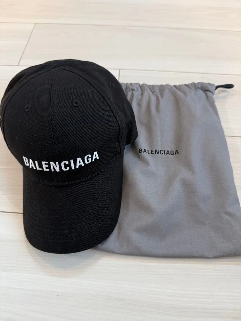 BALENCIAGA ベースボールキャップ ブラック