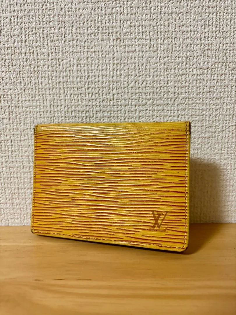 Louis Vuitton カードケース