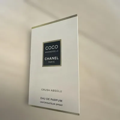 CHANEL ココ マドモアゼル クラッシュ アブソリュ サンプル