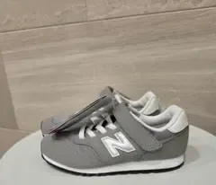 New Balance キッズ スニーカー グレー