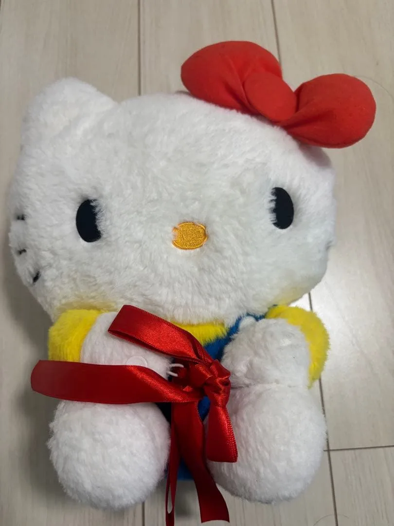 ハローキティぬいぐるみ