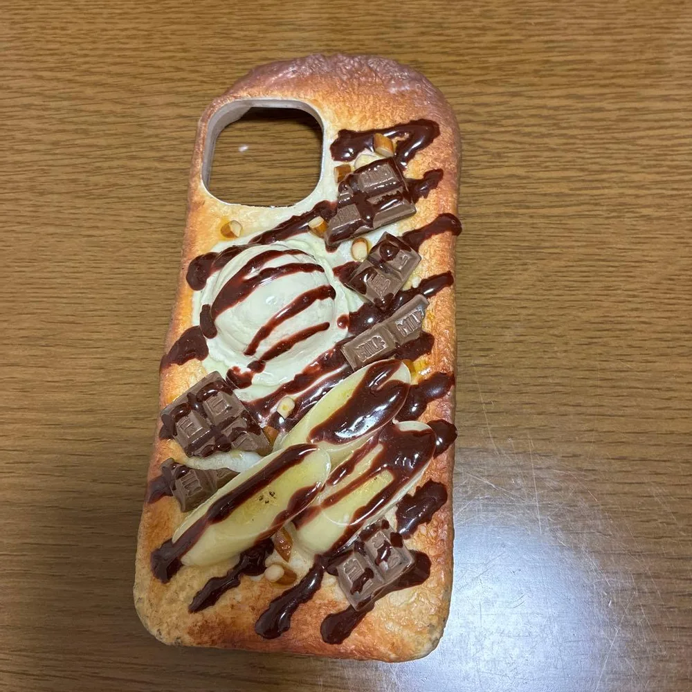 iPhone 12 Pro チョコレートデザインケース