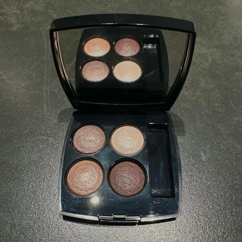 CHANEL アイシャドウ パレット 4色