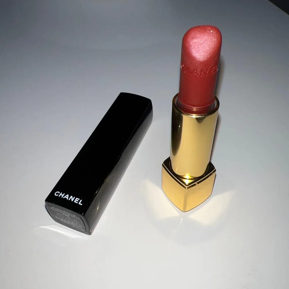 CHANEL ルージュ アリュール ヴェルヴェット 158