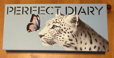 PERFECT DIARY アイシャドウパレット 蝶のユキヒョウ ブルー