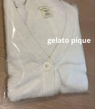 gelato pique カーディガン 袖にロゴ入り お値下げ不可 中古美品