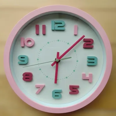 壁掛け時計 立体数字 ピンク