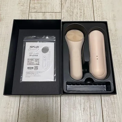 NIPLUX PETIT CLEANSE 美顔器 本体