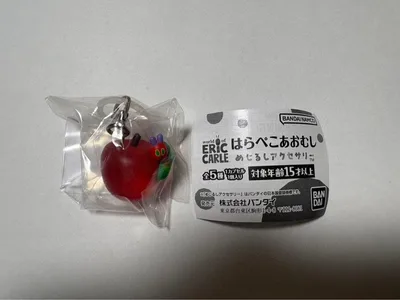 【未開封】はらぺこあおむし めじるしアクセサリー りんご