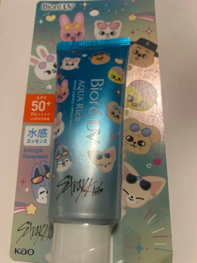 Biore UV アクアリッチ ウォータリーエッセンス Stray Kids