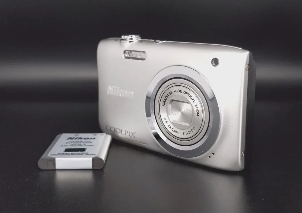 【美品】Nikon COOLPIX A100