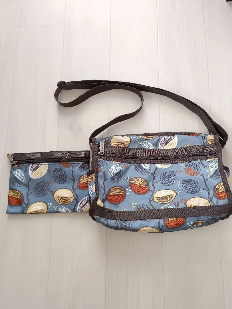 LeSportsac ショルダーバッグ ポーチ付き