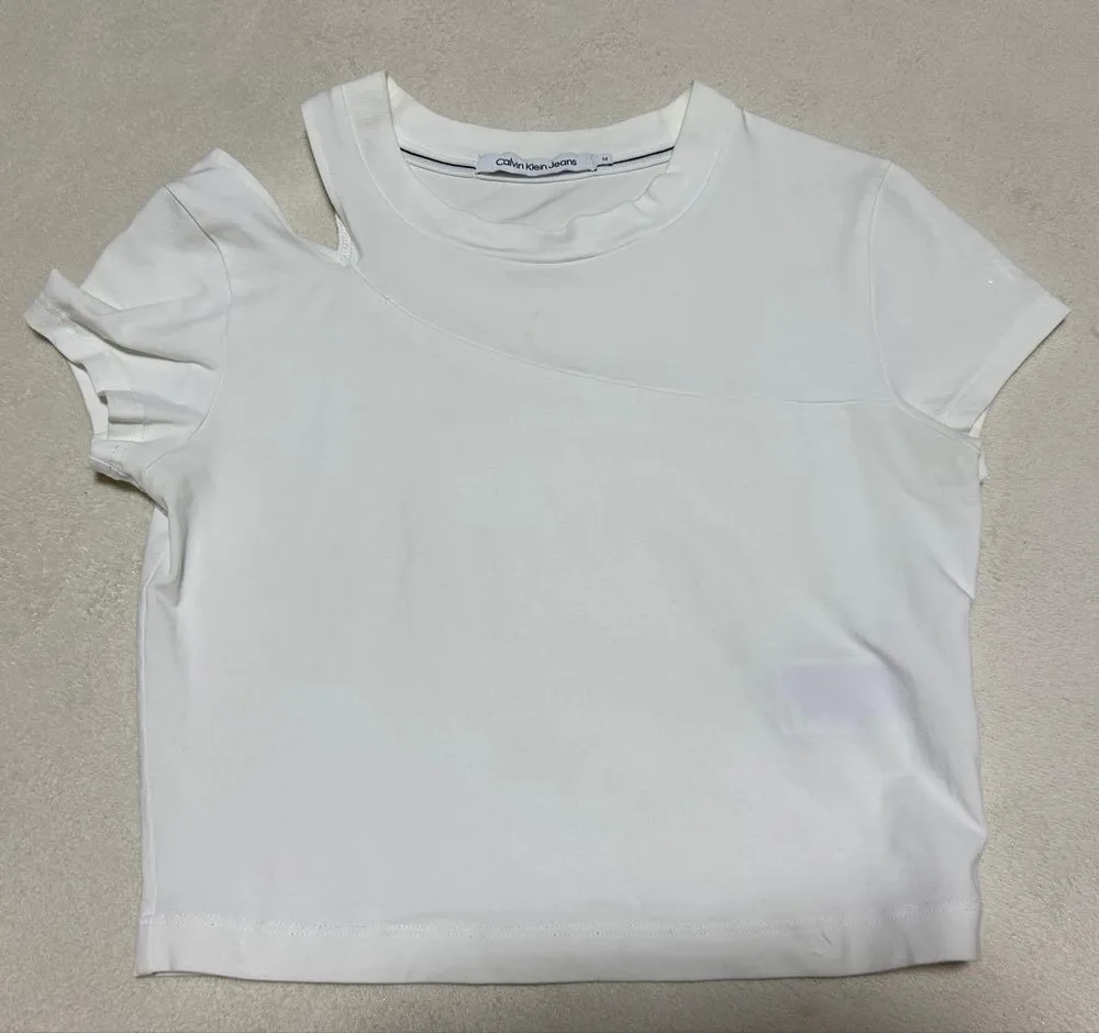 Calvin Klein Jeans アシンメトリー 半袖Tシャツ ホワイト M