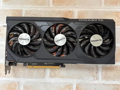 GIGABYTE GeForce RTX 4070 Ti SUPER 16GB