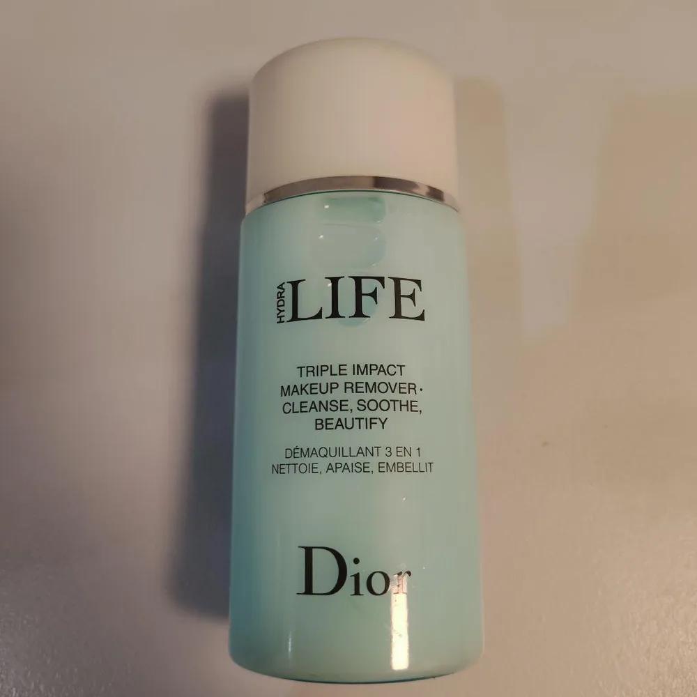 Dior HYDRA LIFE ポイントメイクアップリムーバー