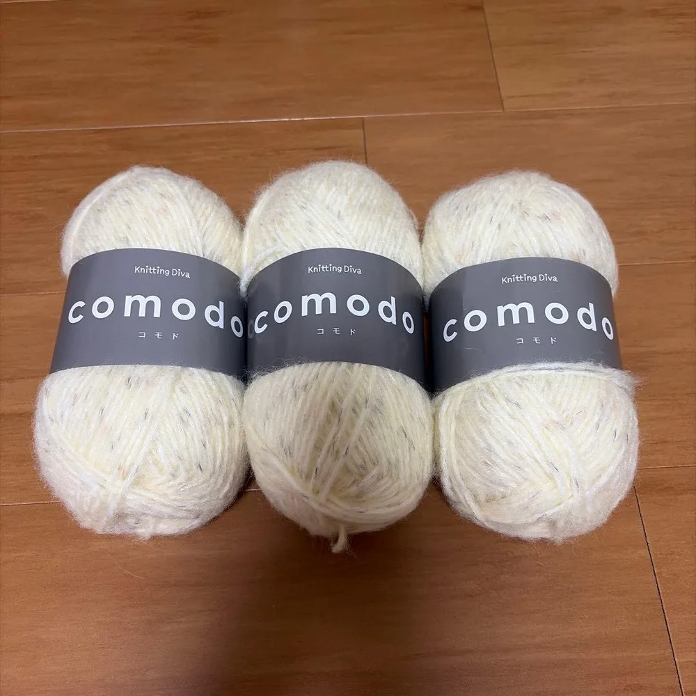 ハマナカ Knitting Diva comodo 3玉 3番 ホワイト