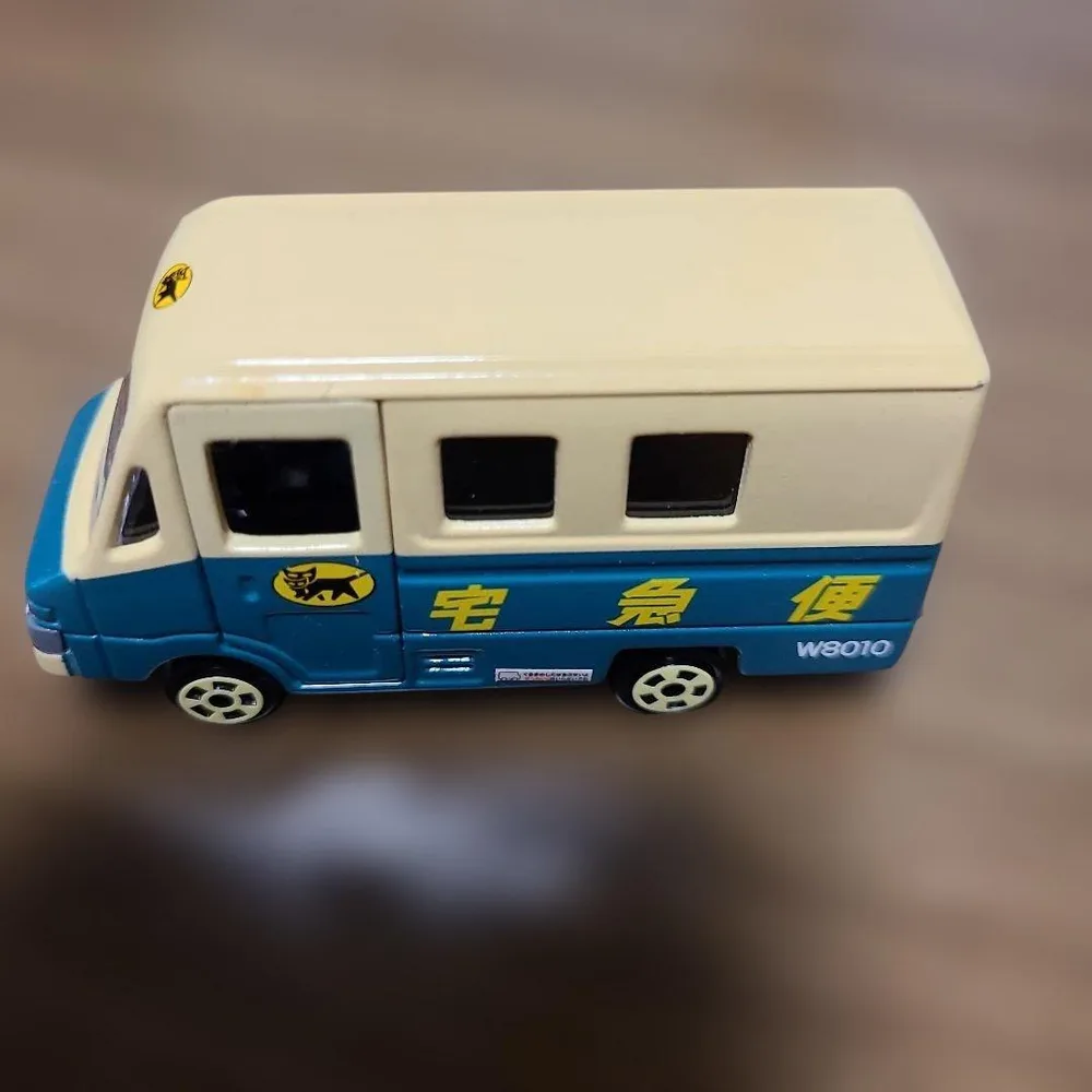ヤマト運輸 宅急便 ミニカー W8010
