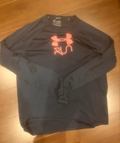 UNDER ARMOUR アンダーシャツ ネイビー
