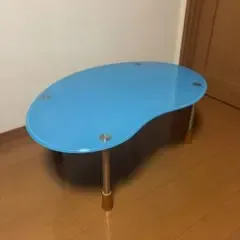 ビーンズ型 レトロポップ ガラステーブル かわいい水色