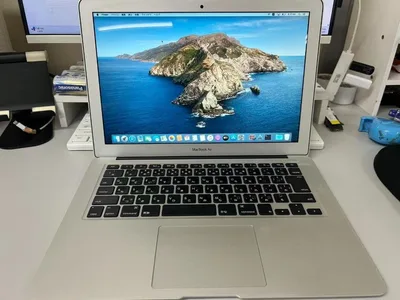 MacBook Air 2013年 13.3インチ i7 SSD256 動作品①