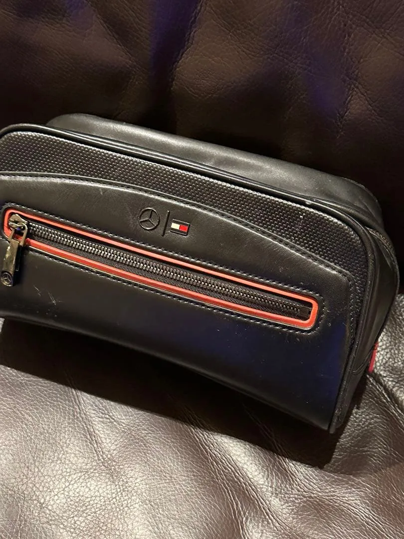 TOMMY HILFIGER クラッチバッグ