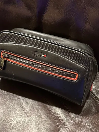 TOMMY HILFIGER クラッチバッグ