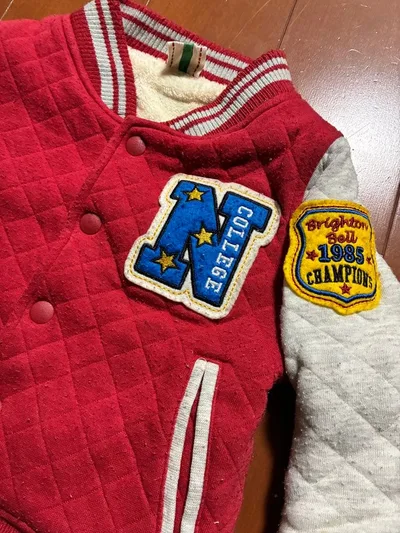 80㎝ スタジャン ベビー キッズ アウター レッド