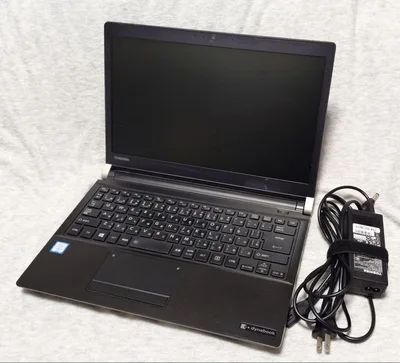 【通電確認済/ジャンク品扱い】TOSHIBA dynabook R73/A