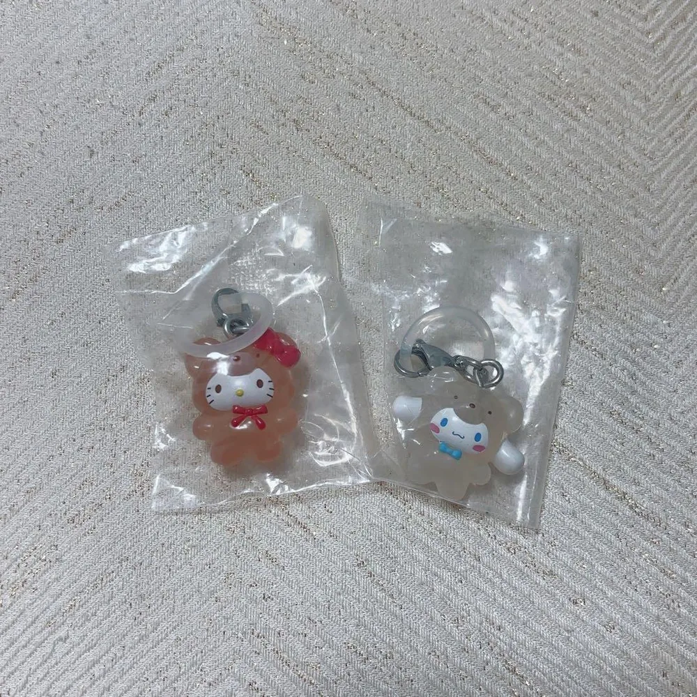 サンリオ めじるしアクセサリー ラテクマ キティ シナモロール