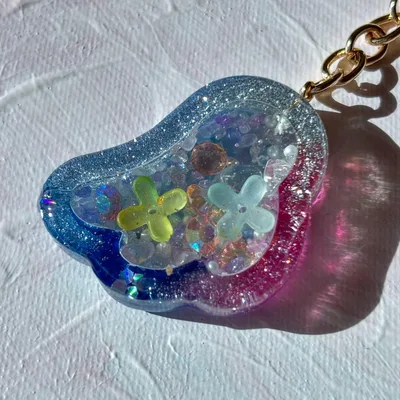 【ハンドメイド】 羽 レジン キーホルダー シャカシャカ チャーム
