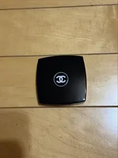 CHANEL レ キャトル オンブル 60 デリス シャネル アイシャドウ