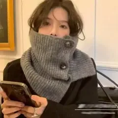 ネックウォーマー 小顔 マフラー ボタン ショール 韓国 極暖 ニット グレー