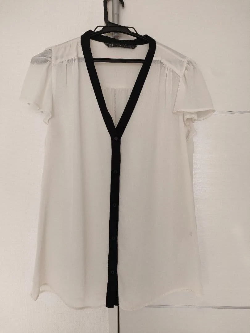 ZARA TRAFALUC 半袖 ブラウス ホワイト ブラック