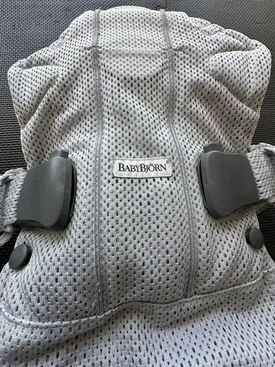 BABYBJORN ベビーキャリア 抱っこ紐 メッシュ グレー