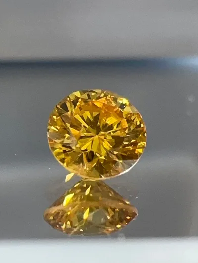 イエローダイヤ FANCY VIVID ORANGY YELLOW0.145ct
